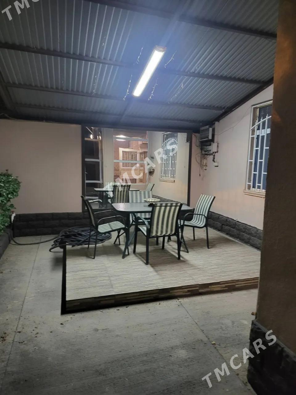 Ak Altyn 4 sotki 4 kom. 150m² - Ашхабад - img 4