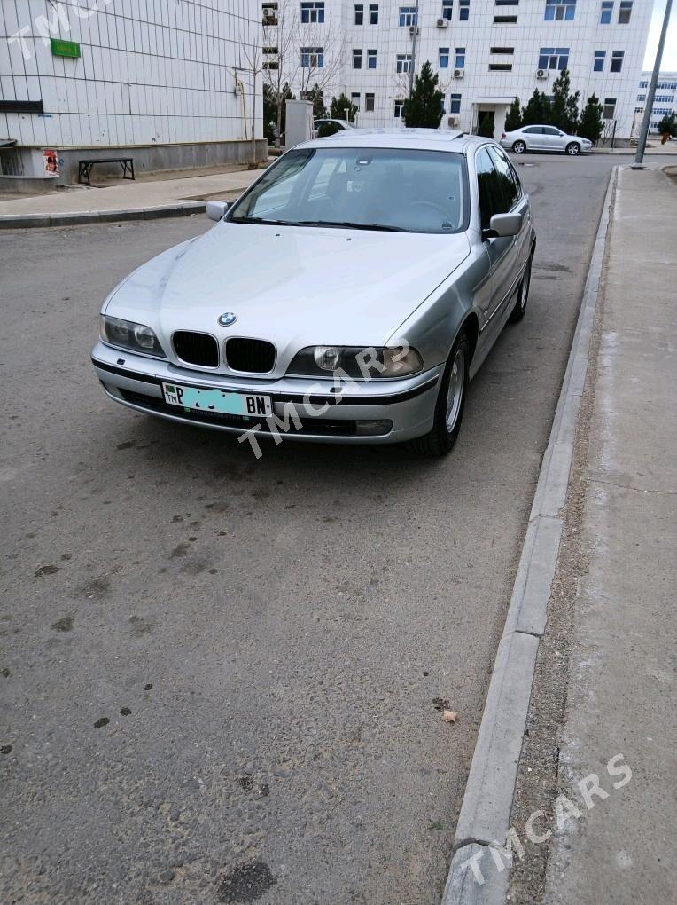 BMW E39 1997 - 95 000 TMT - Türkmenbaşy - img 8
