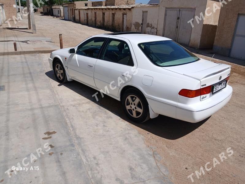 Toyota Camry 1998 - 117 000 TMT - Baýramaly - img 5
