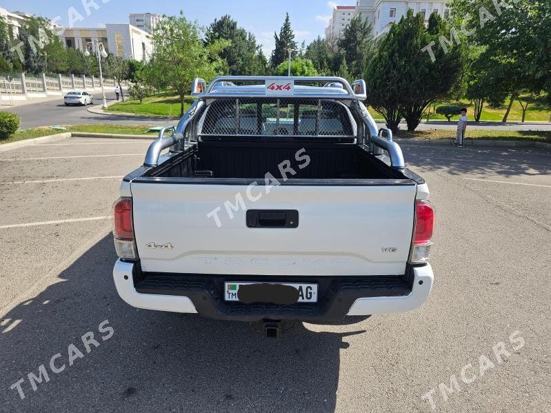 Toyota Tacoma 2018 - 420 000 TMT - Aşgabat - img 9