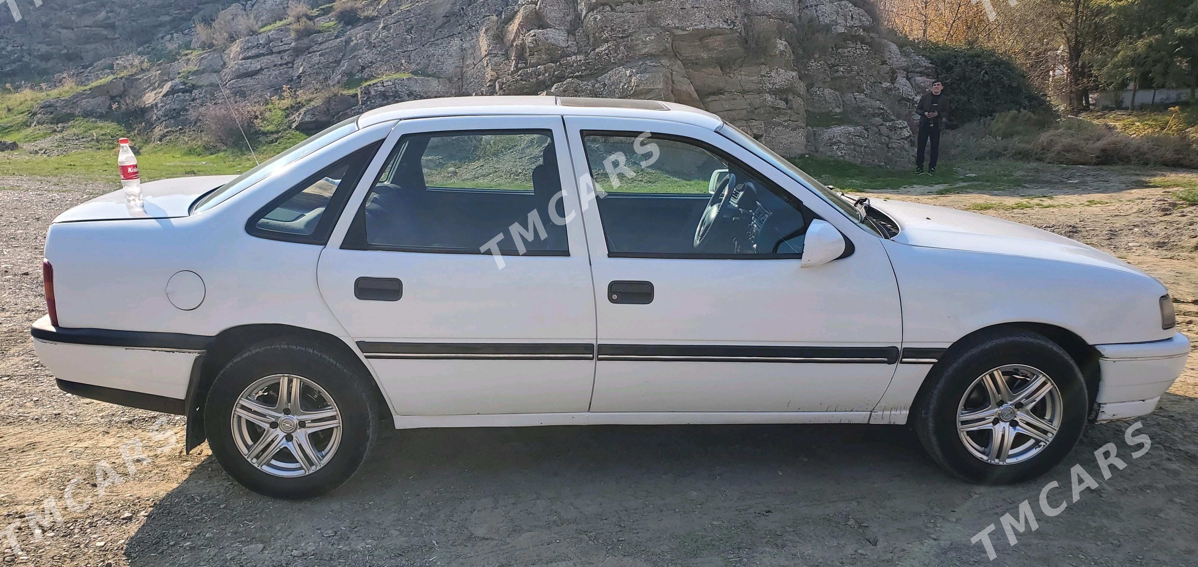 Opel Vectra 1992 - 38 000 TMT - Бузмеин ГРЭС - img 3
