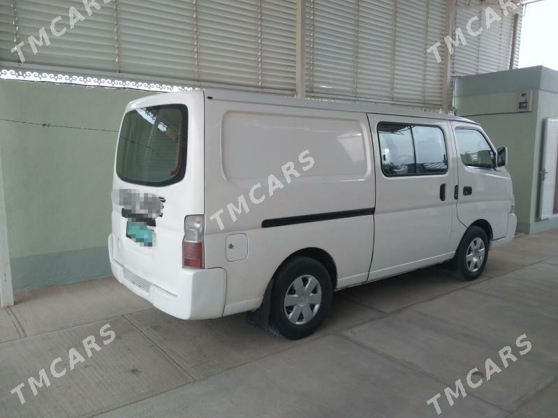 Nissan Urvan 2006 - 110 000 TMT - Балканабат - img 2