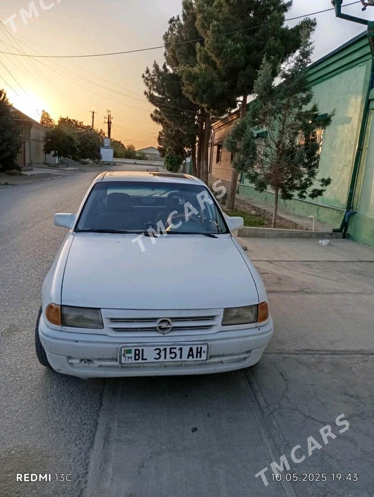 Opel Astra 1991 - 30 000 TMT - Бахарден - img 3