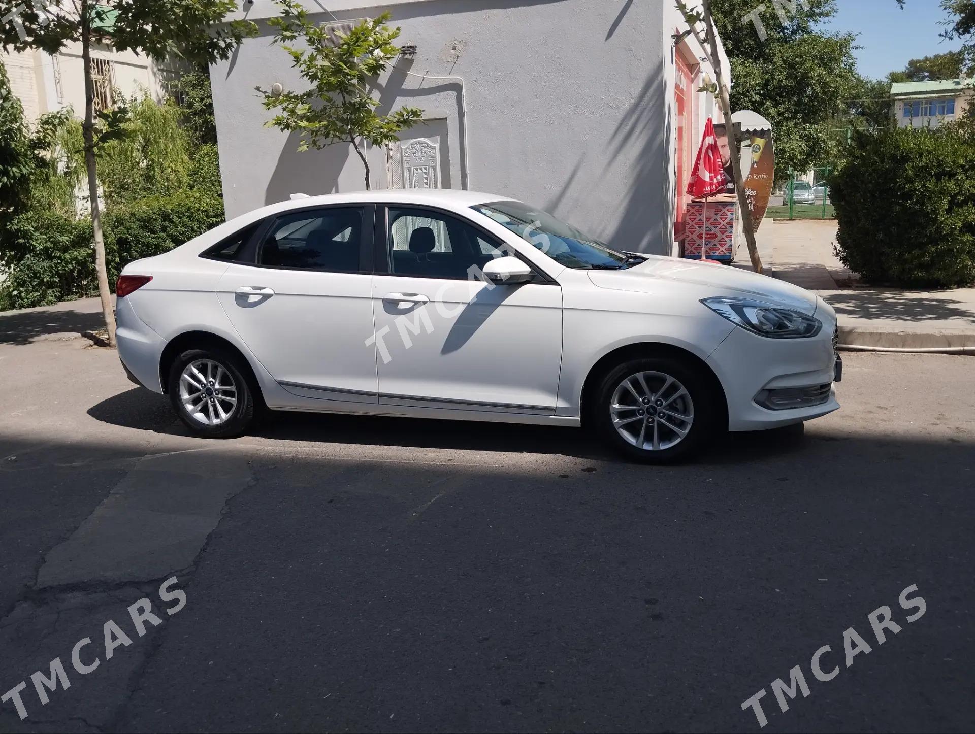 Ford Escort 2020 - 170 000 TMT - Aşgabat - img 8