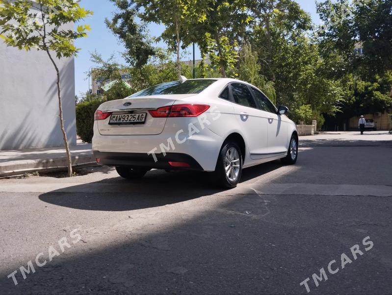 Ford Escort 2020 - 170 000 TMT - Aşgabat - img 9