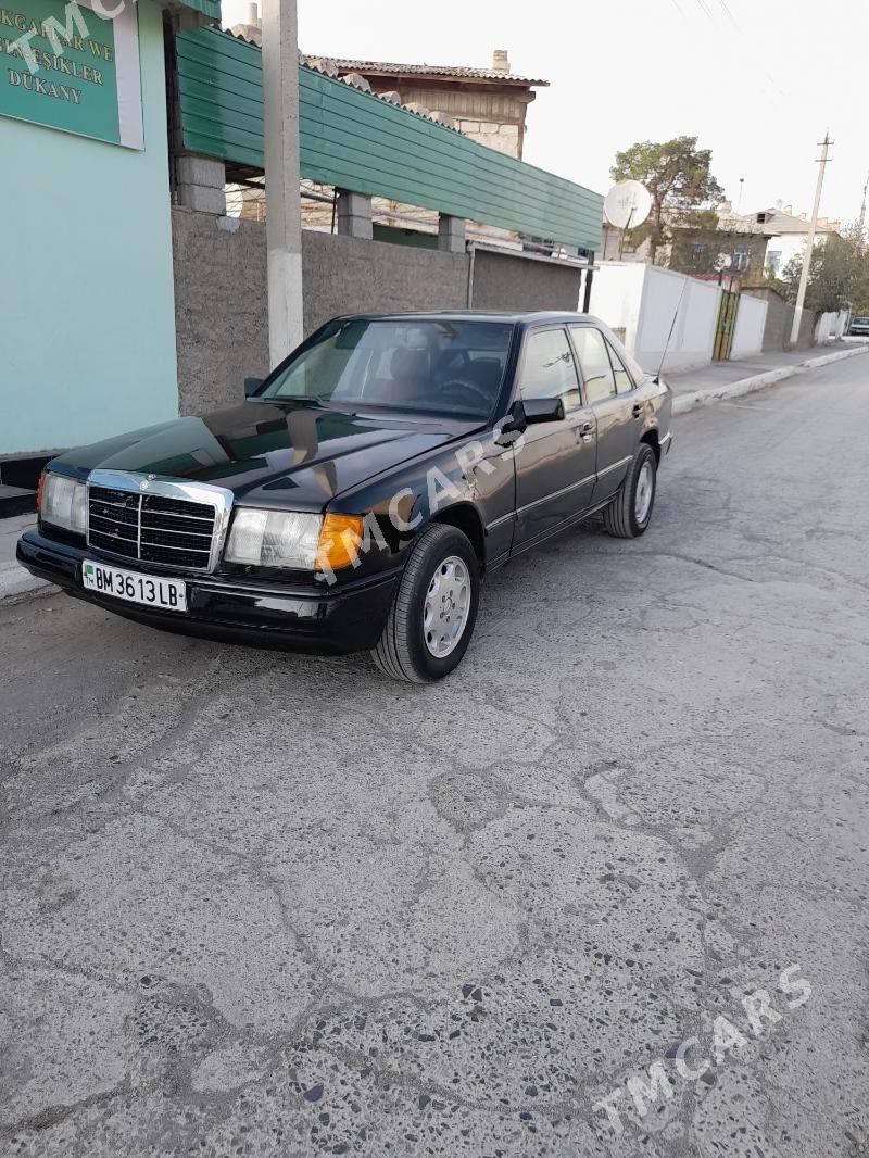 Mercedes-Benz 230E 1987 - 30 000 TMT - Magdanly - img 2