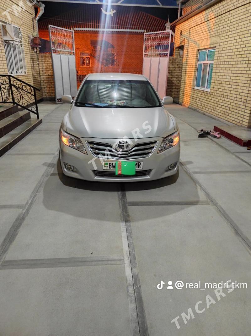 Toyota Camry 2010 - 180 000 TMT - Мары - img 3