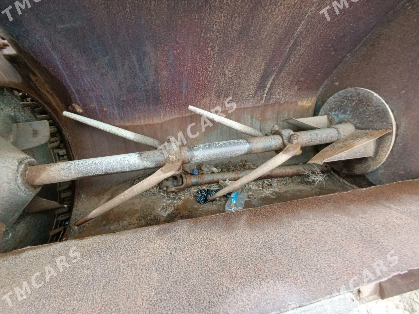 MTZ 80 2001 - 20 000 TMT - Garabekewül - img 6