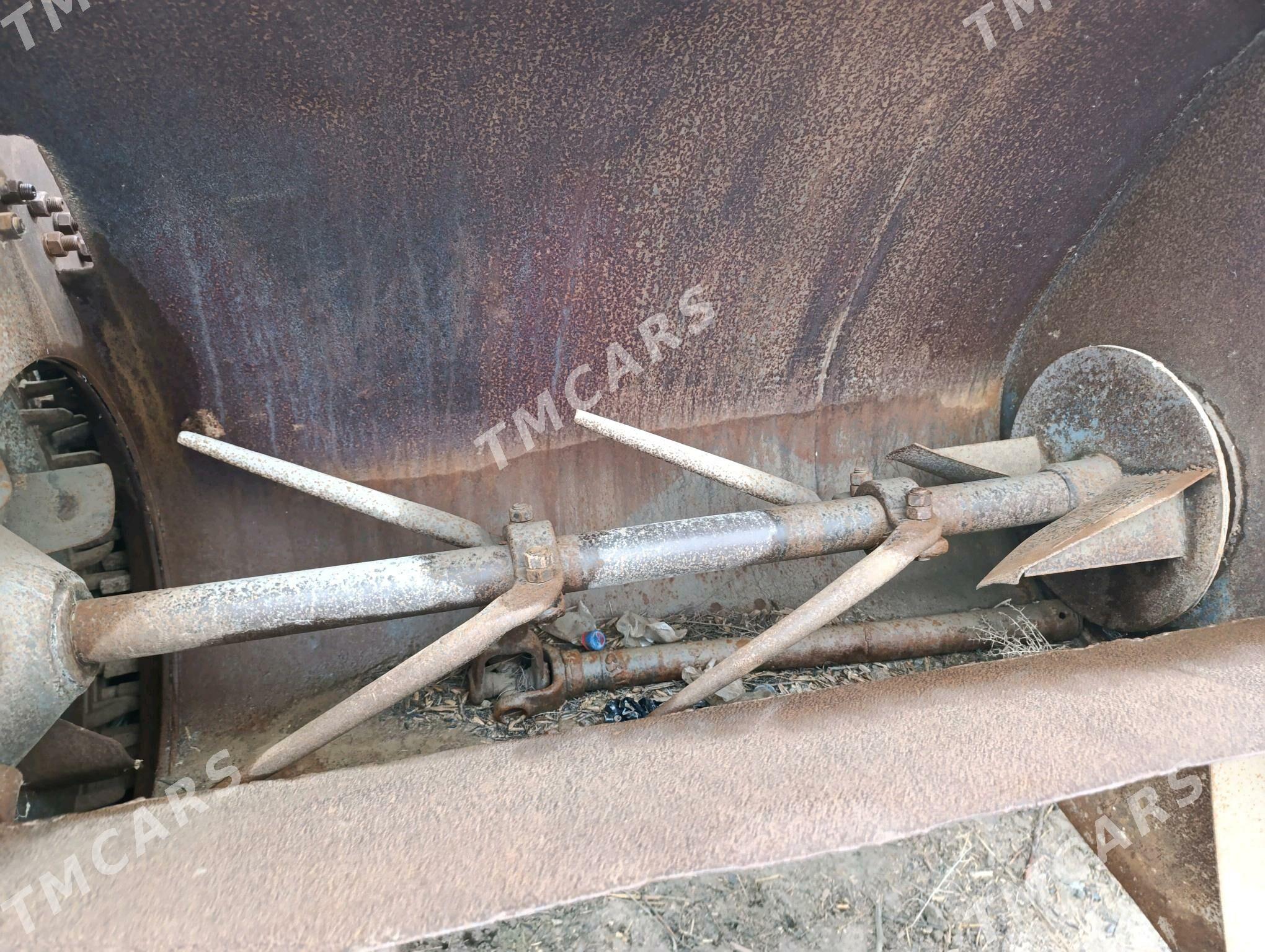 MTZ 80 2001 - 20 000 TMT - Garabekewül - img 7
