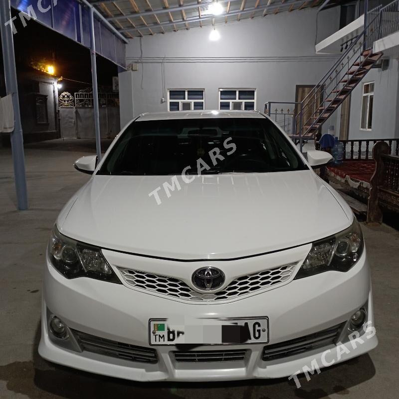 Toyota Camry 2014 - 299 000 TMT - Köşi - img 1