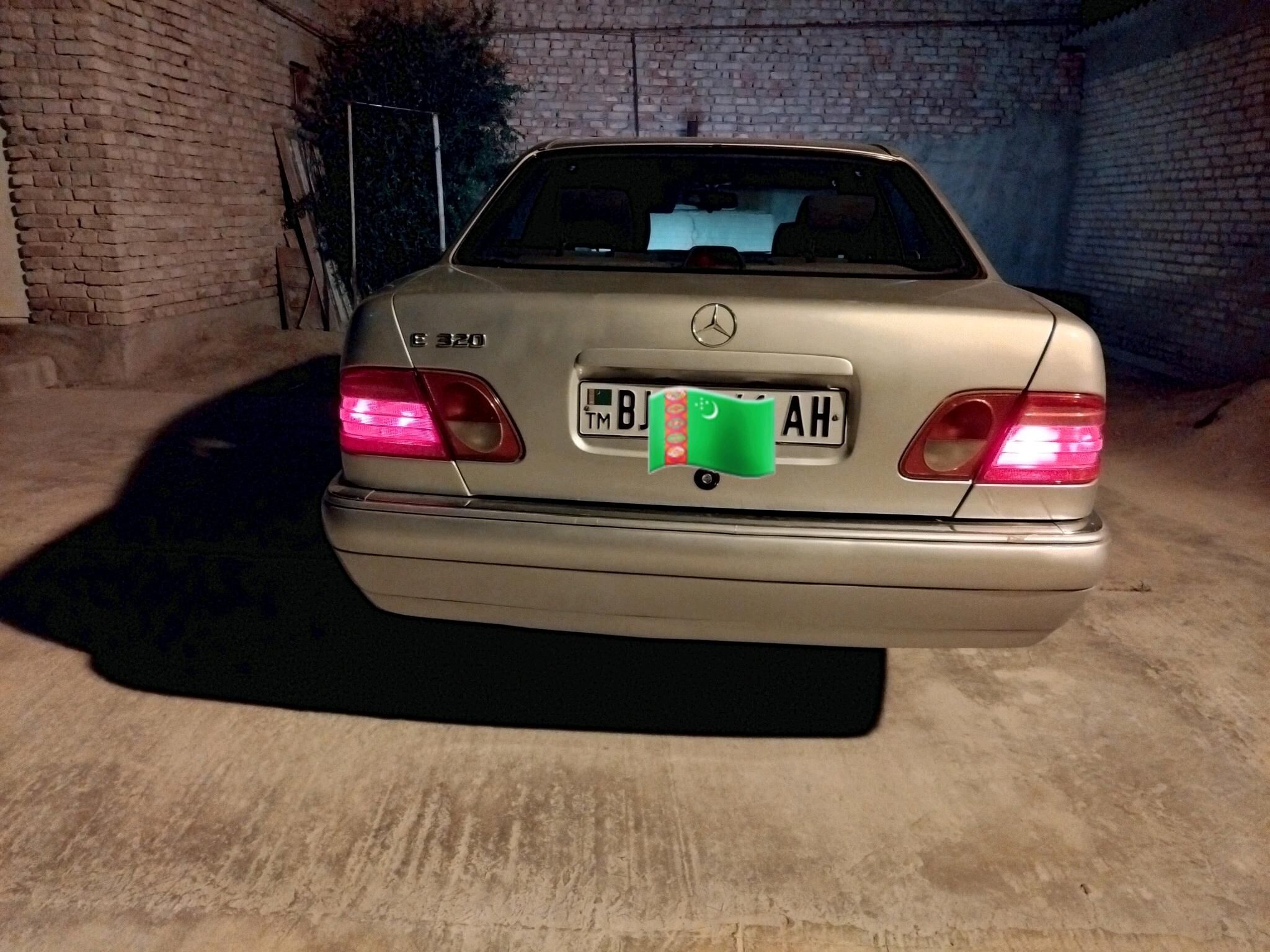 Mercedes-Benz E320 1997 - 70 000 TMT - Kaka - img 6