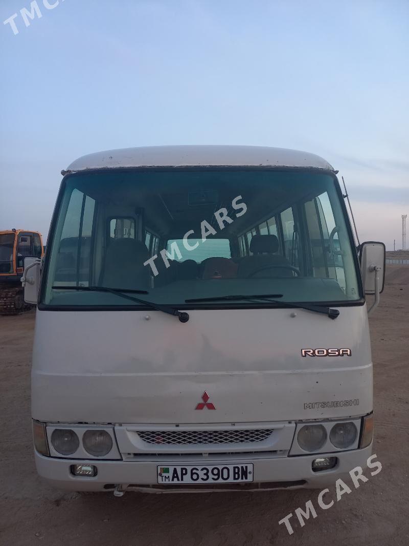 Mitsubishi Rosa 2005 - 255 000 TMT - Türkmenbaşy - img 3