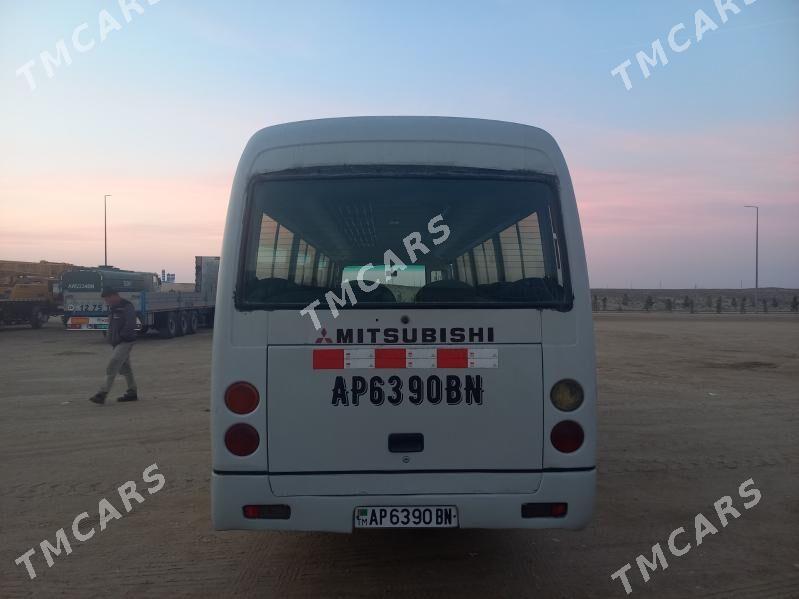 Mitsubishi Rosa 2005 - 255 000 TMT - Türkmenbaşy - img 6