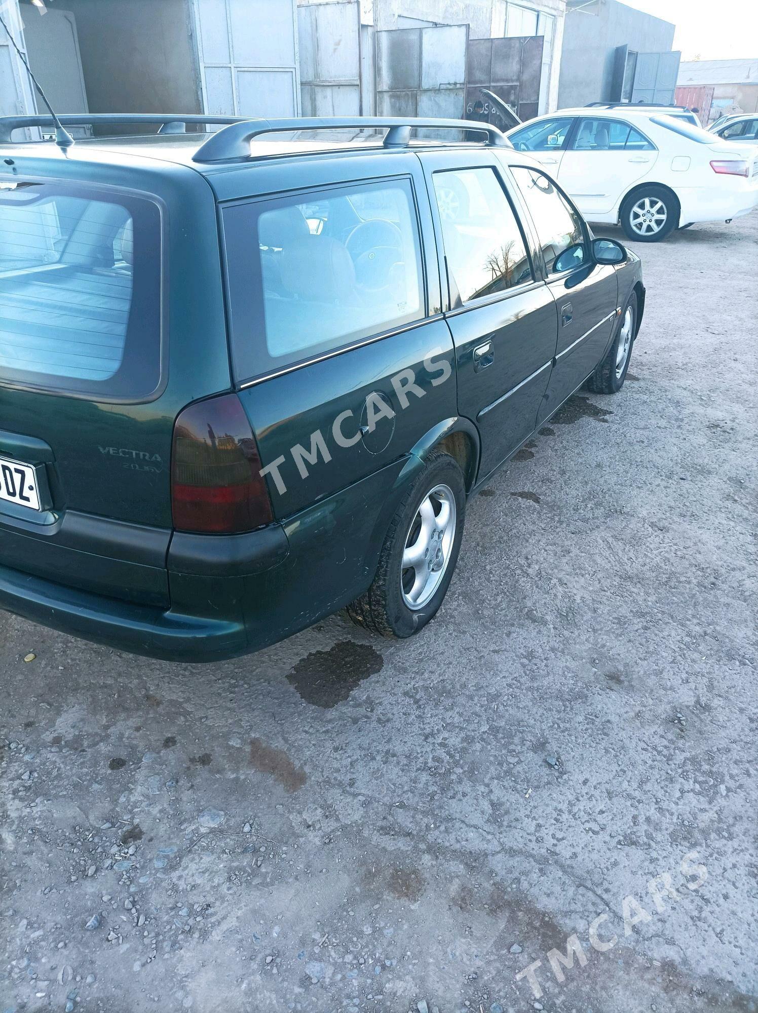 Opel Vectra 1998 - 45 000 TMT - Гурбансолтан Едже - img 3