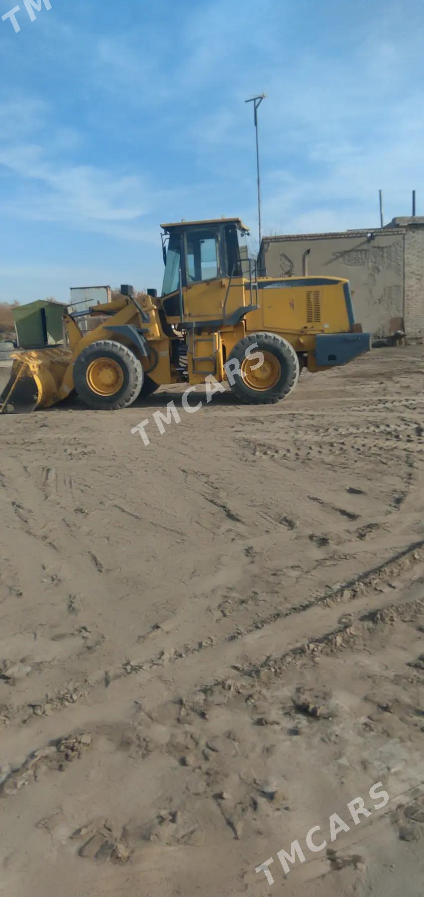 XCMG LW300F 2010 - 320 000 TMT - Дашогуз - img 2