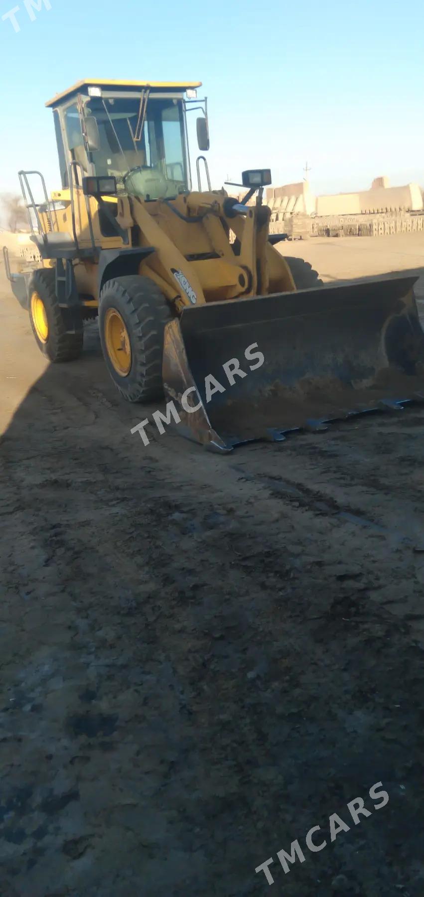 XCMG LW300F 2010 - 320 000 TMT - Дашогуз - img 3