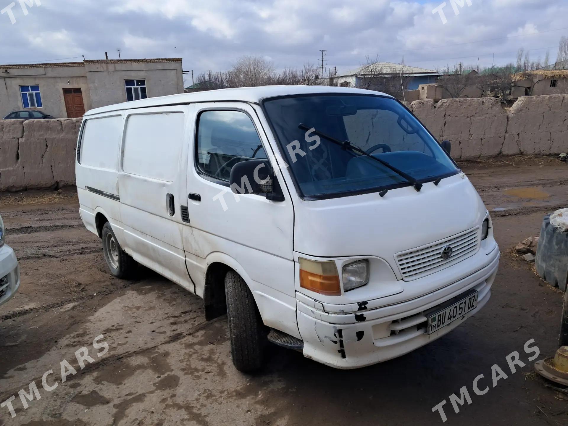 Toyota Hiace 2000 - 70 000 TMT - Дашогуз - img 2