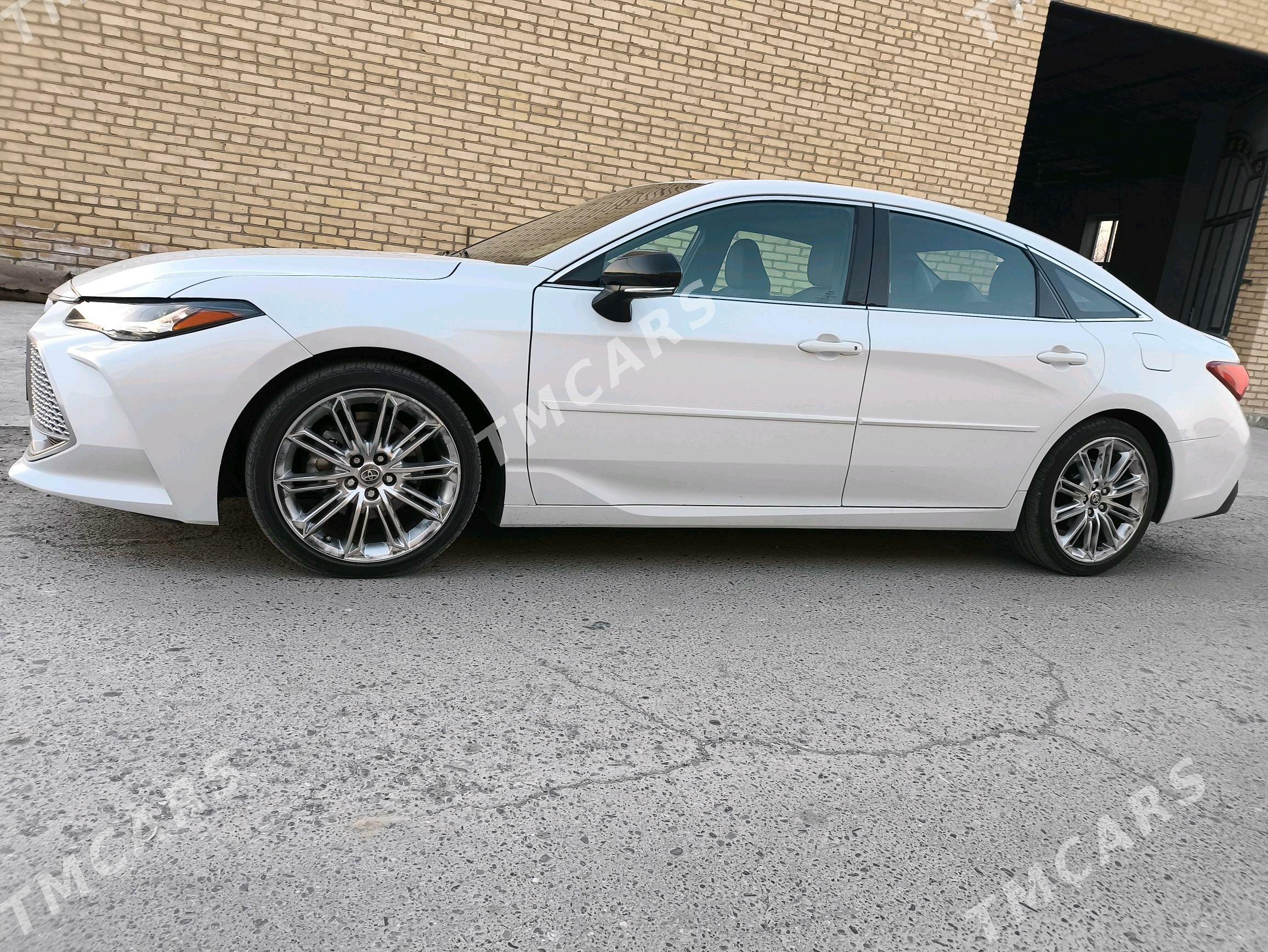 Toyota Avalon 2019 - 495 000 TMT - Çärjew - img 2