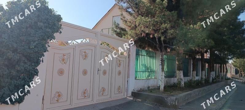 Ýokarky Köşi mansartly üç otag - Bekrewe - img 2