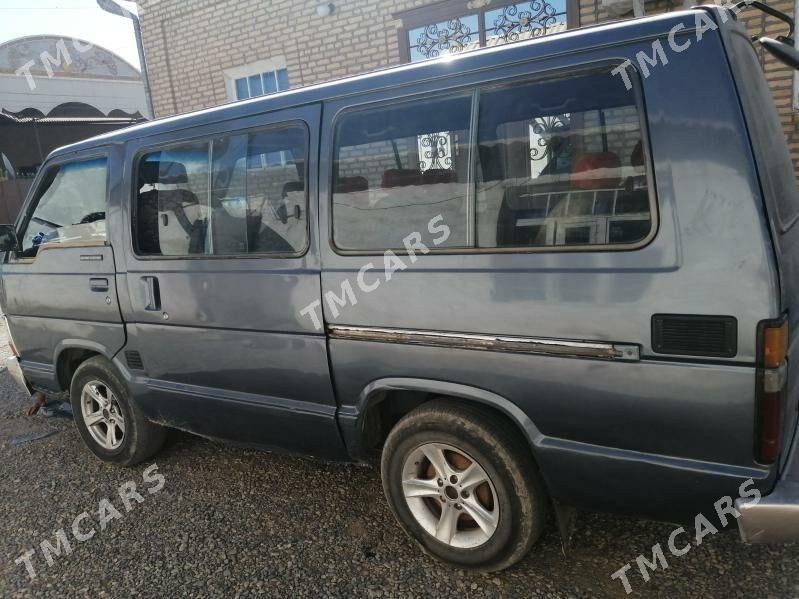 Toyota Hiace 1991 - 37 000 TMT - Sakarçäge - img 3