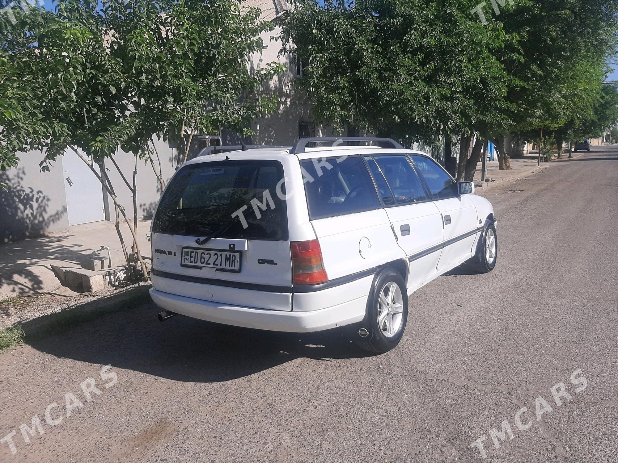 Opel Astra 1993 - 34 000 TMT - Мары - img 3