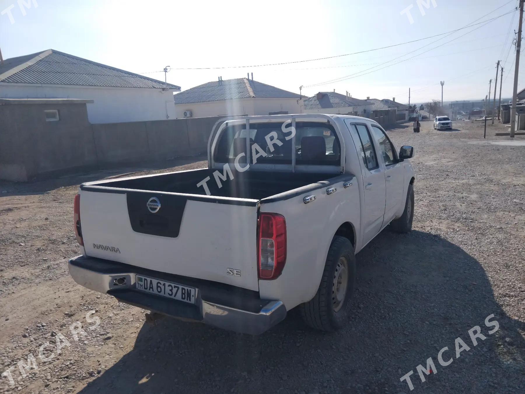 Nissan Navara 2014 - 145 000 TMT - Balkanabat - img 6