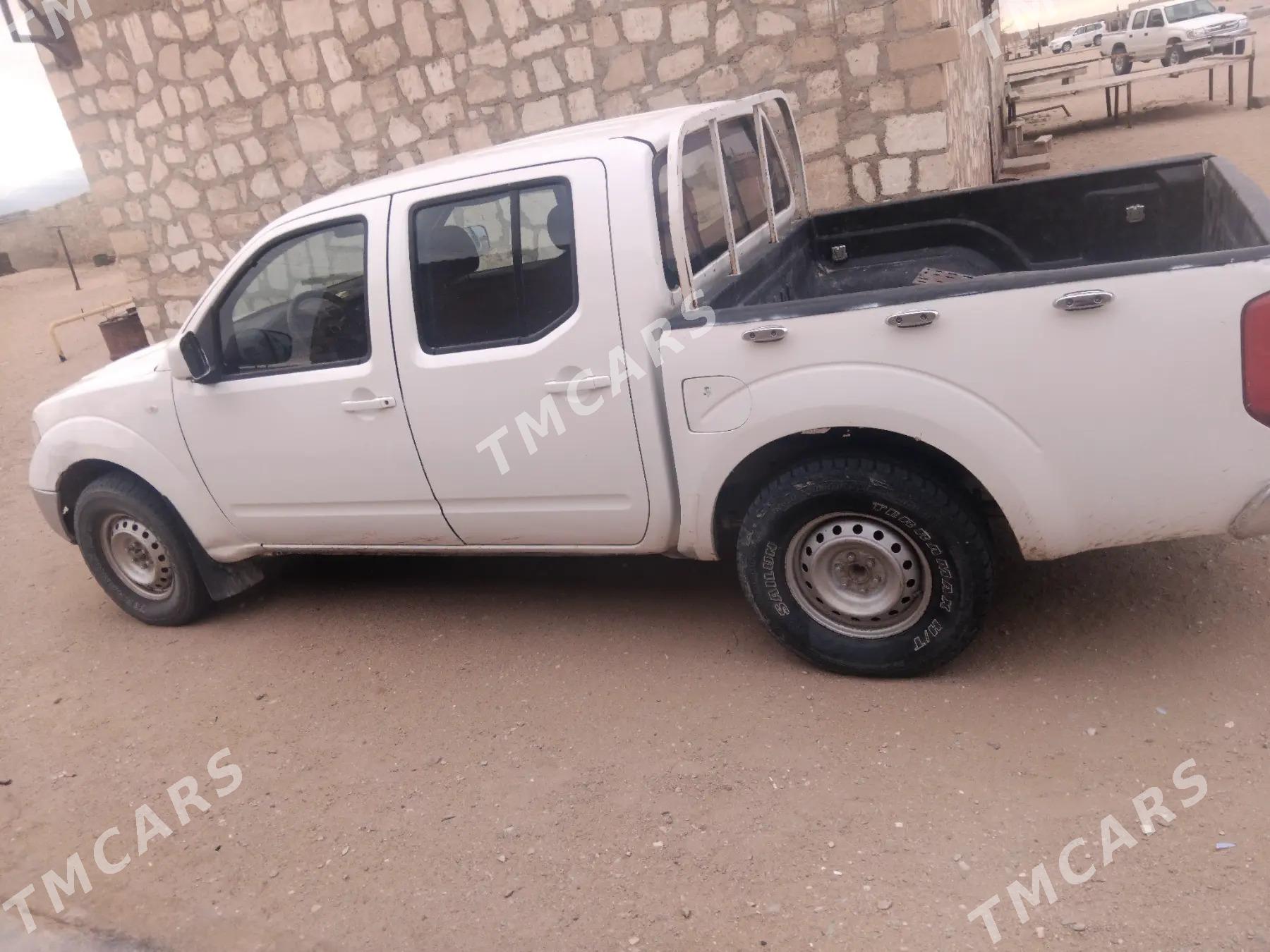 Nissan Navara 2014 - 145 000 TMT - Balkanabat - img 7
