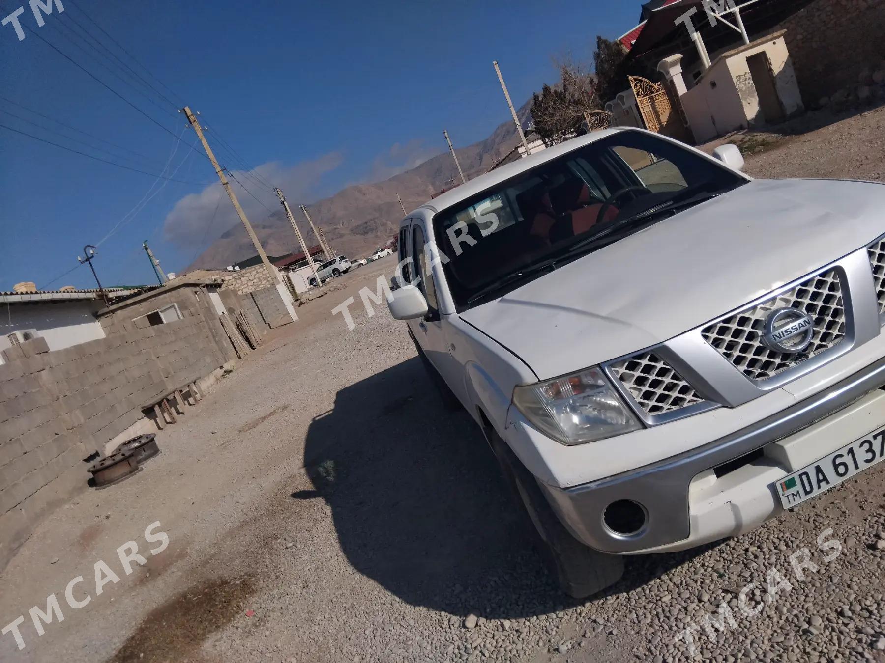 Nissan Navara 2014 - 145 000 TMT - Balkanabat - img 9