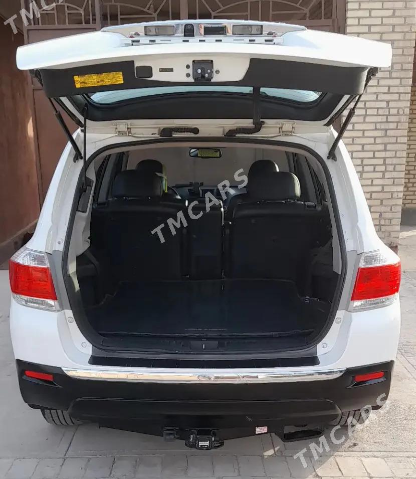 Toyota Highlander 2011 - 315 000 TMT - Ёлётен - img 4