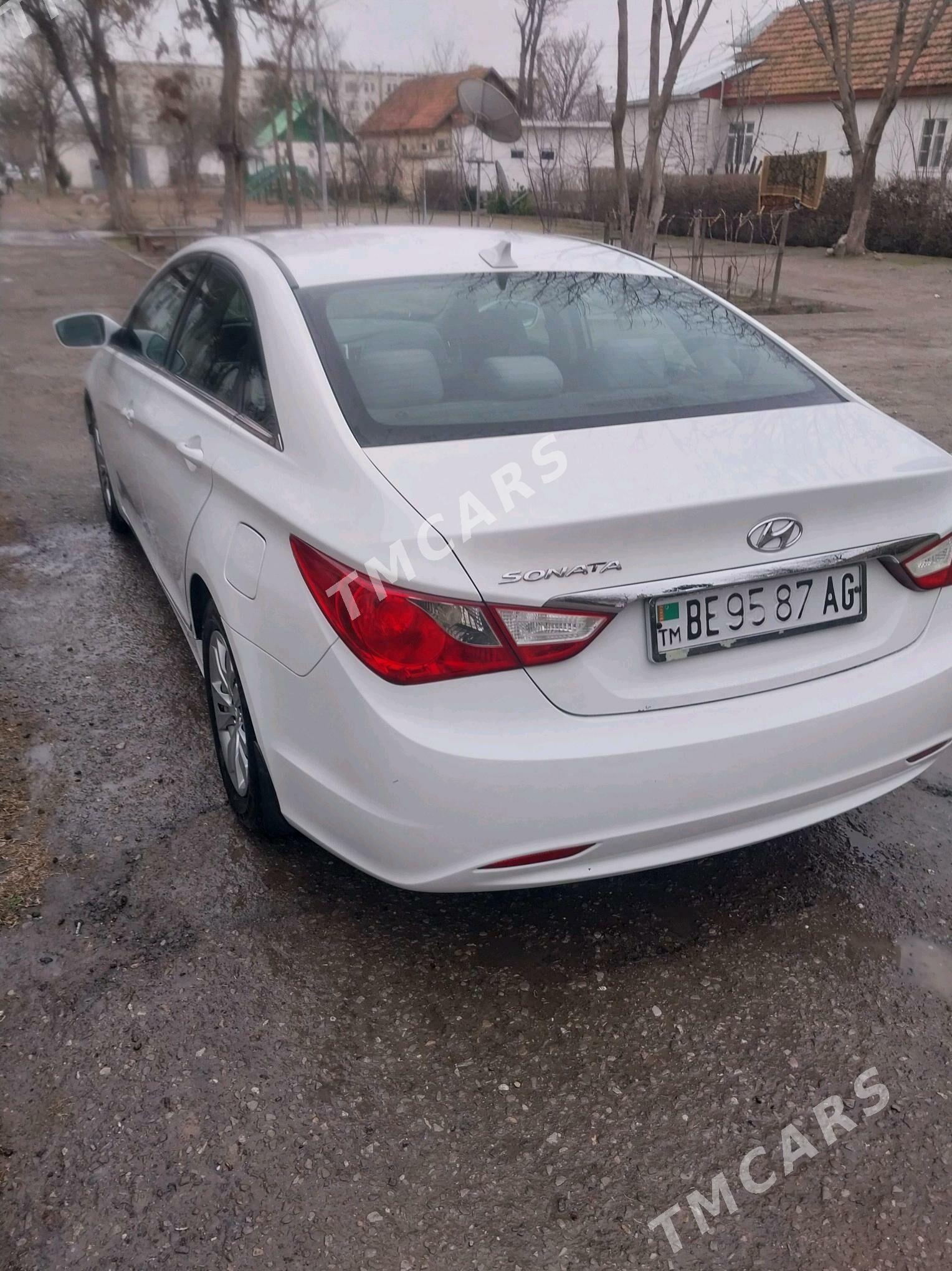 Hyundai Sonata 2011 - 140 000 TMT - Бекреве - img 2