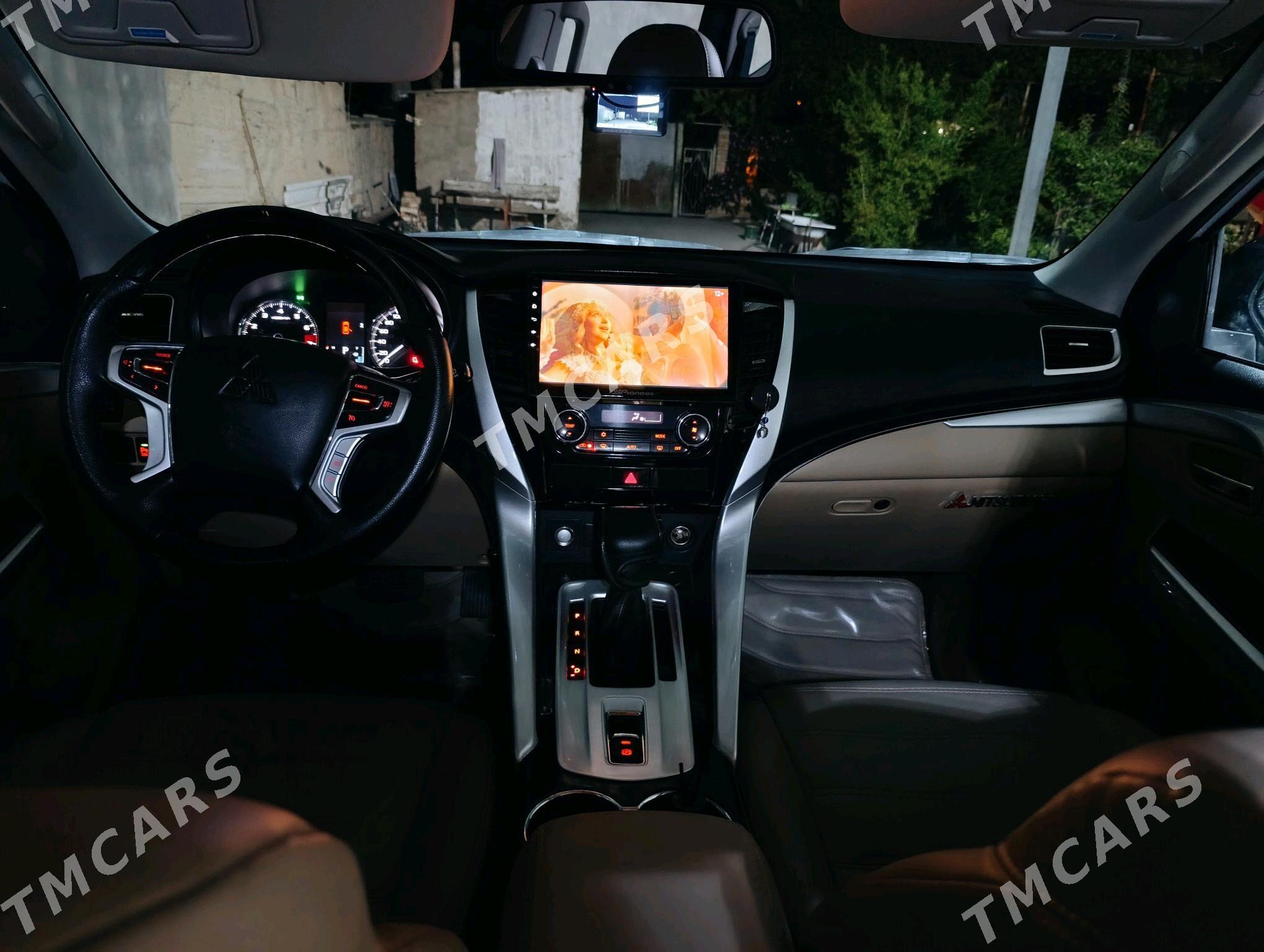 Mitsubishi Montero Sport 2016 - 299 000 TMT - Aşgabat - img 9