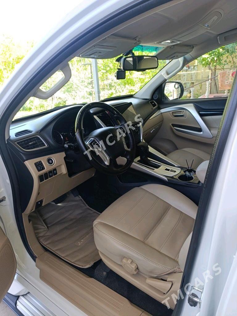 Mitsubishi Montero Sport 2016 - 299 000 TMT - Aşgabat - img 2