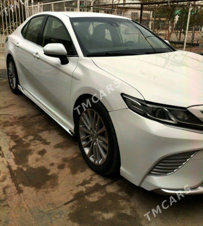 Toyota Camry 2018 - 260 000 TMT - Мары - img 5