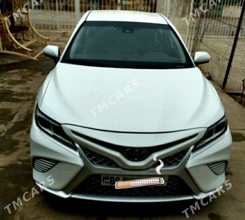 Toyota Camry 2018 - 260 000 TMT - Мары - img 2