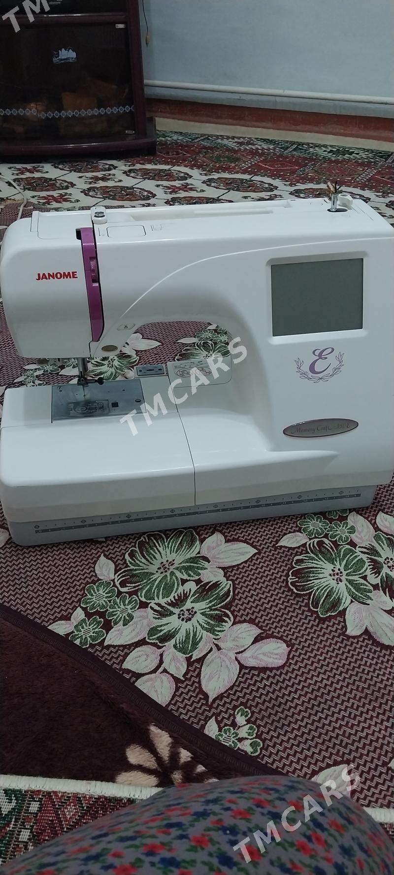 Janome E 350 - Mary - img 2