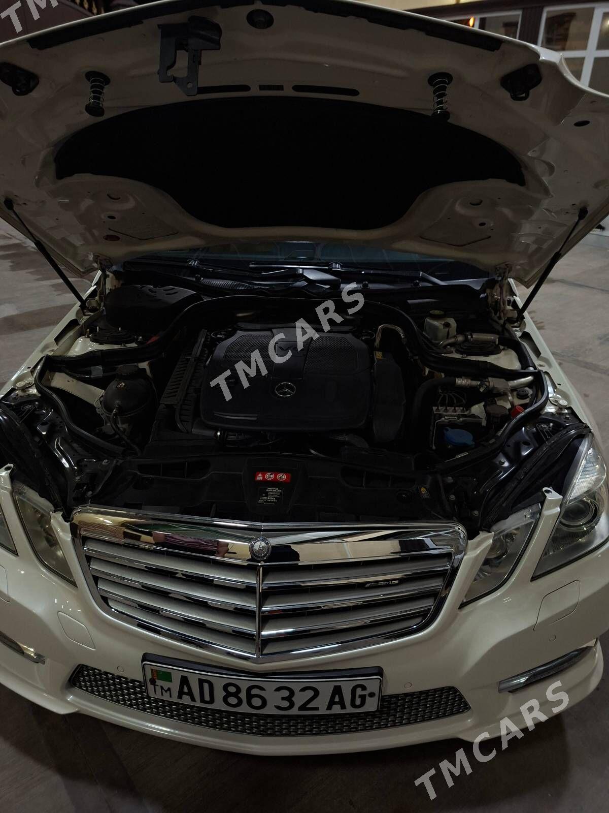 Mercedes-Benz E350 2013 - 500 000 TMT - Чоганлы - img 3
