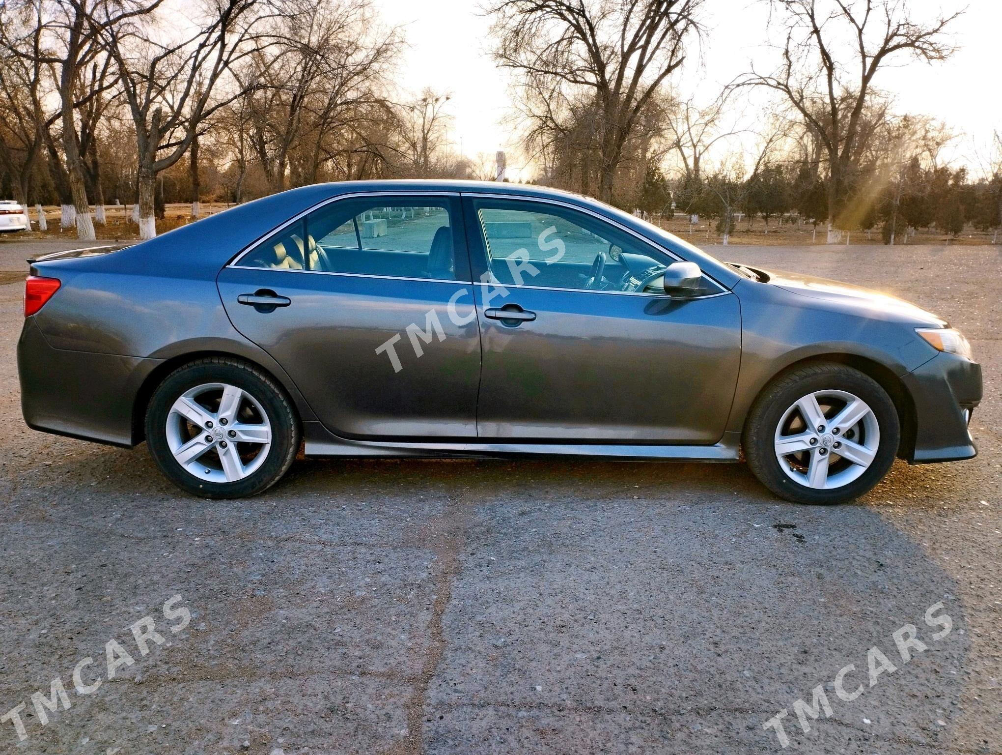 Toyota Camry 2012 - 200 000 TMT - Daşoguz - img 8