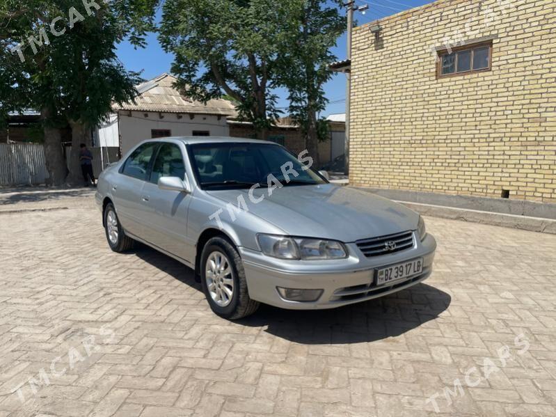 Toyota Camry 2000 - 150 000 TMT - Саят - img 3