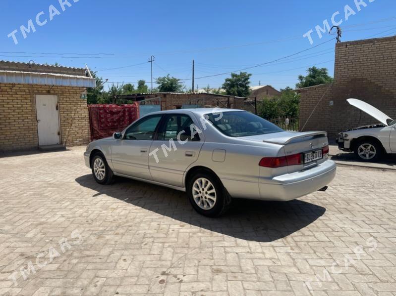 Toyota Camry 2000 - 150 000 TMT - Саят - img 5