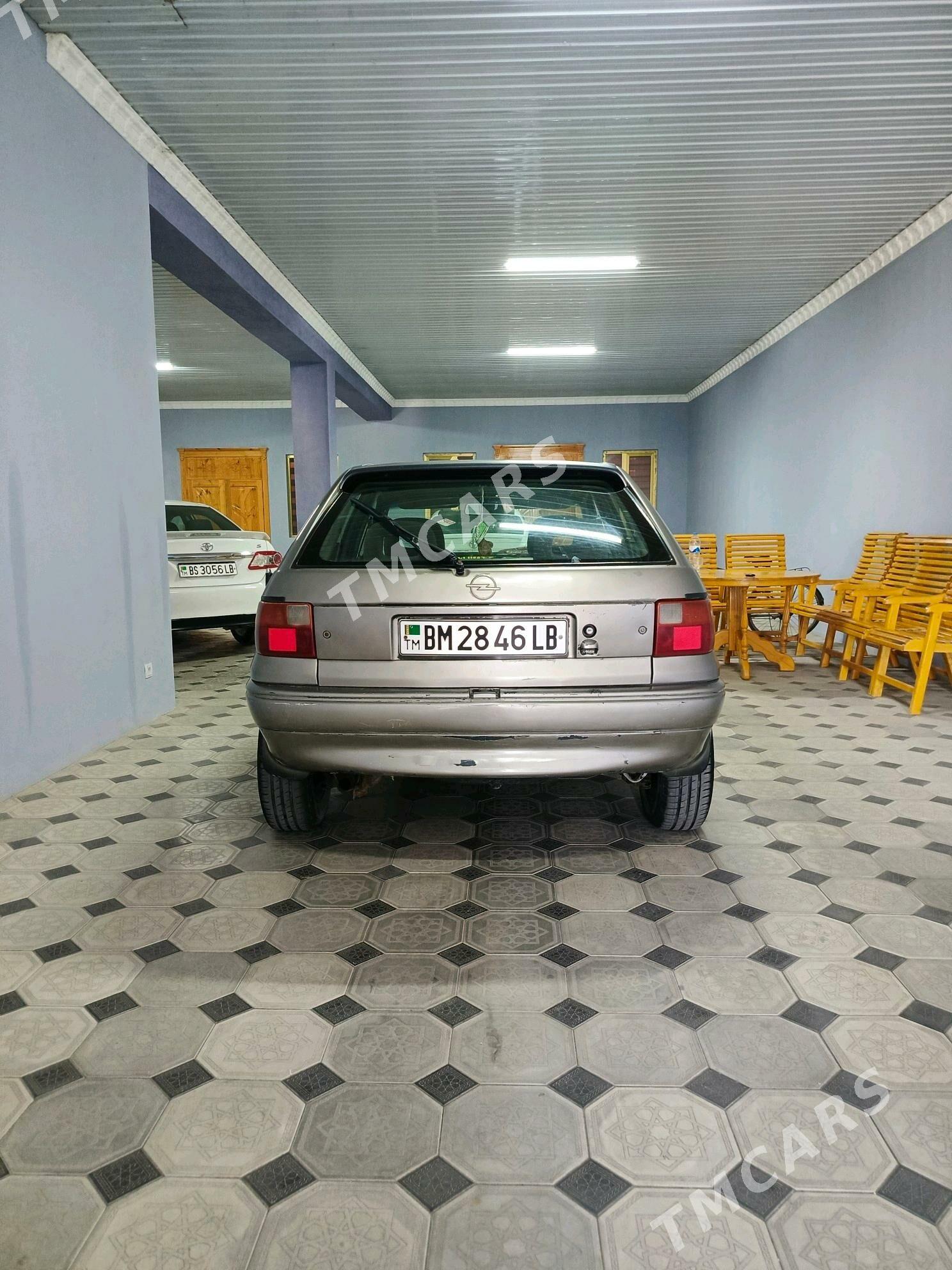 Opel Astra 1993 - 35 000 TMT - Kerki - img 9