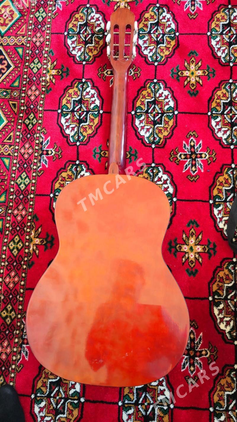 Gitara - Гурбансолтан Едже - img 4