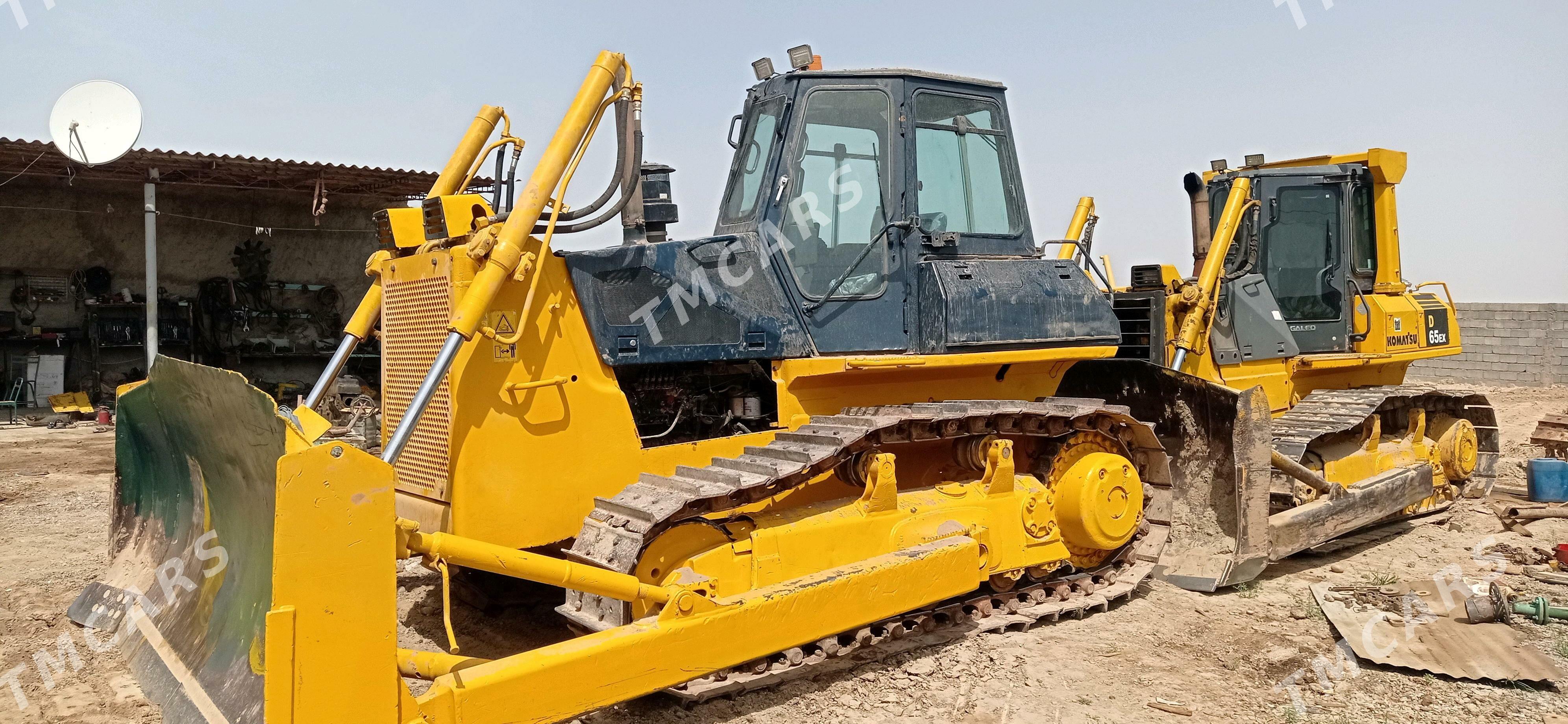 Komatsu D65EX-17 2007 - 650 000 TMT - Бузмеин - img 2