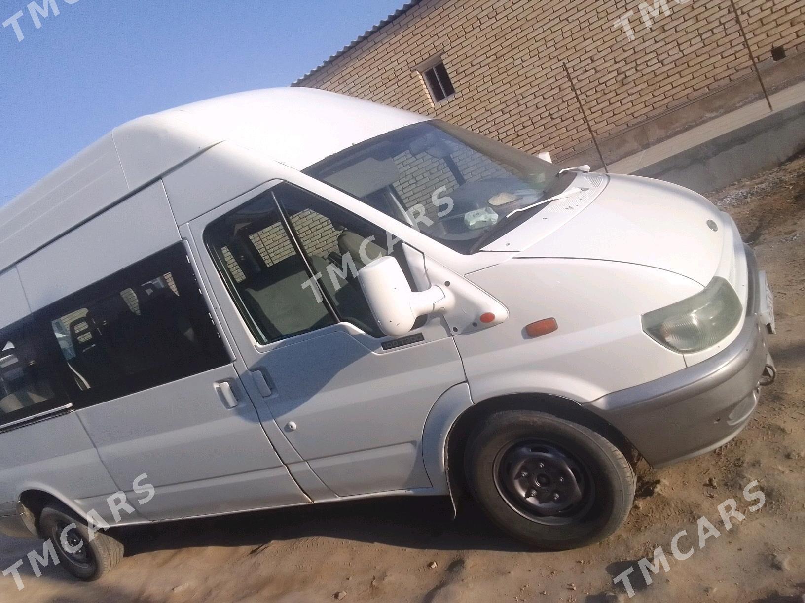 Toyota Hiace 2012 - 75 000 TMT - Шатлык - img 10