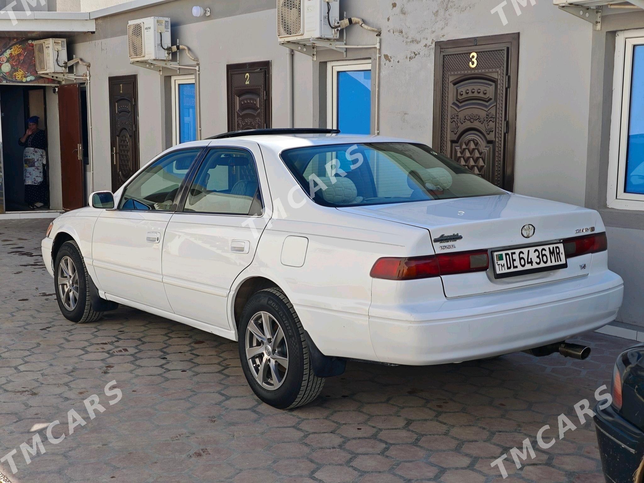 Toyota Camry 1998 - 140 000 TMT - Mary - img 3