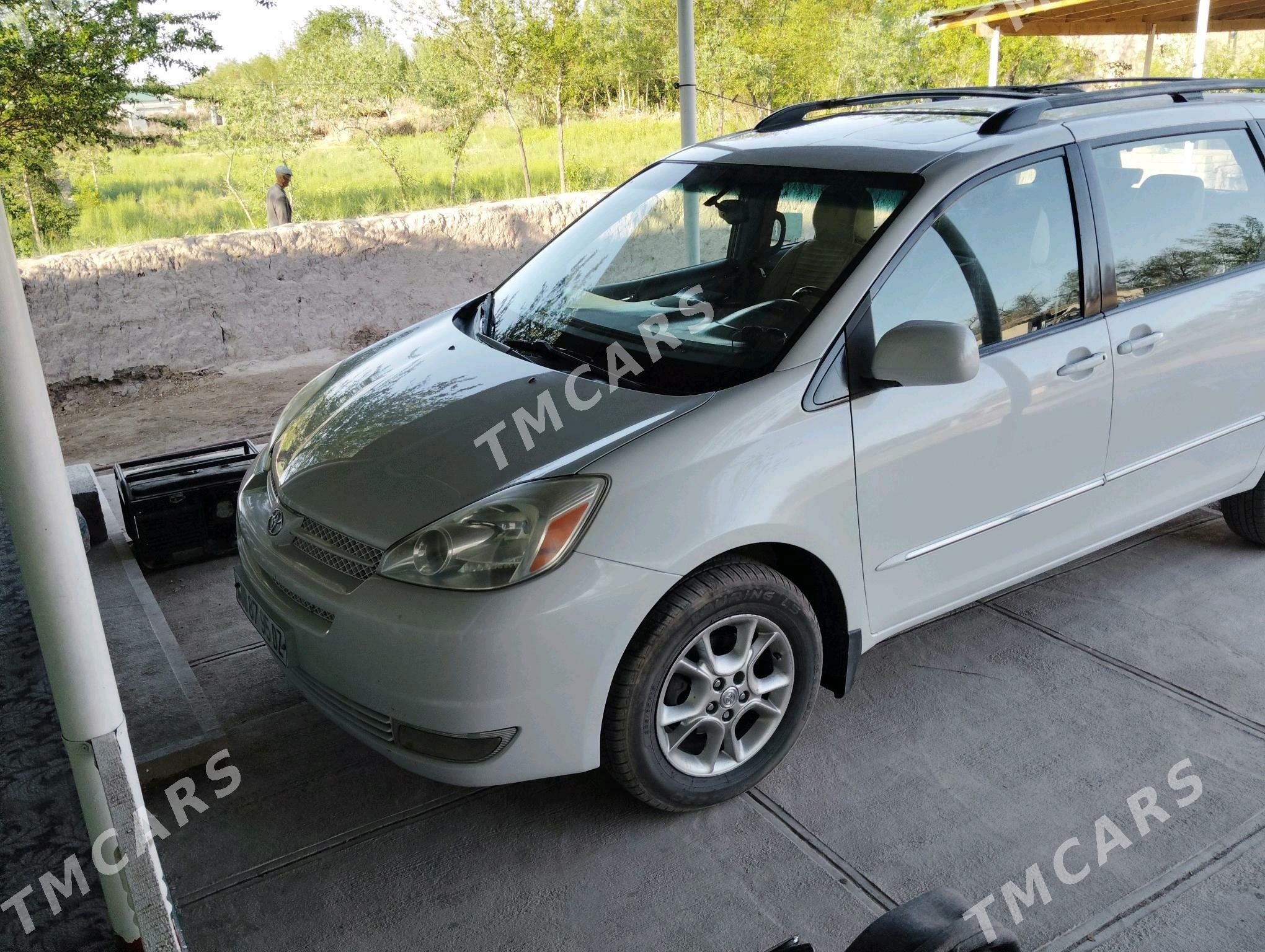 Toyota Sienna 2005 - 200 000 TMT - Türkmenbaşy etr. - img 4