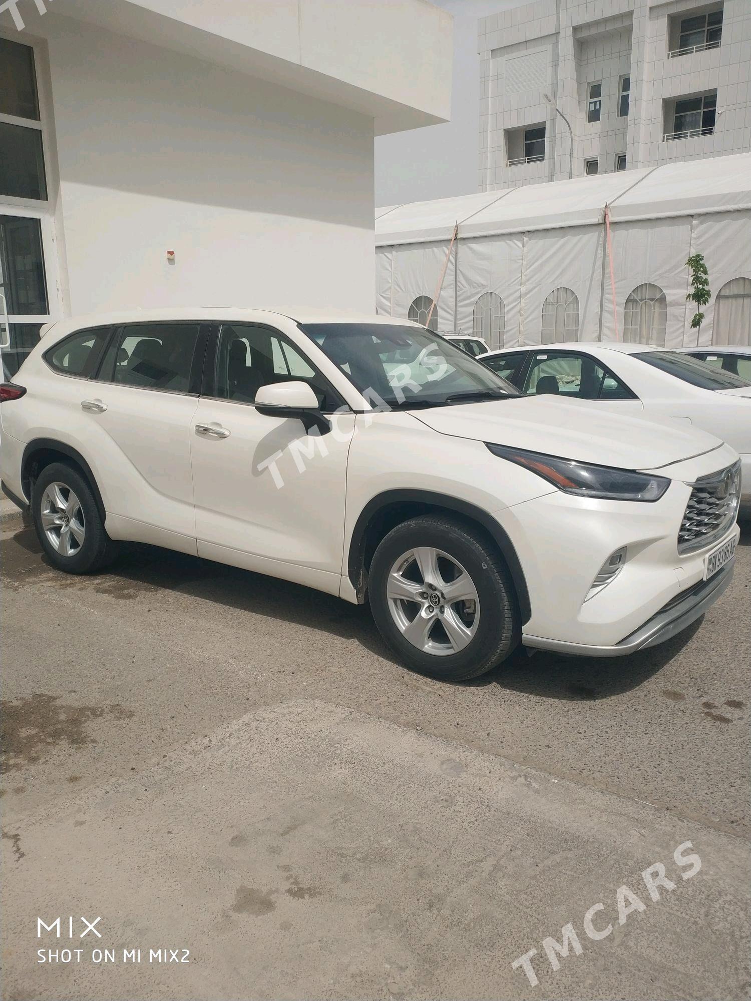 Toyota Highlander 2022 - 750 000 TMT - Bäherden - img 6
