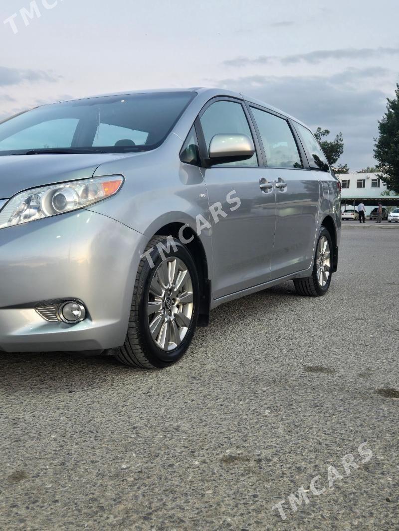 Toyota Sienna 2017 - 350 000 TMT - Ашхабад - img 6
