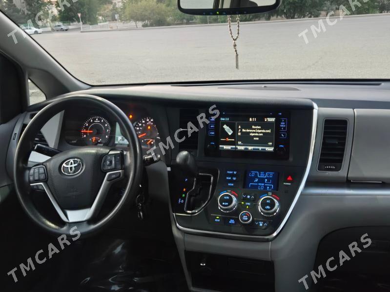 Toyota Sienna 2017 - 350 000 TMT - Ашхабад - img 4