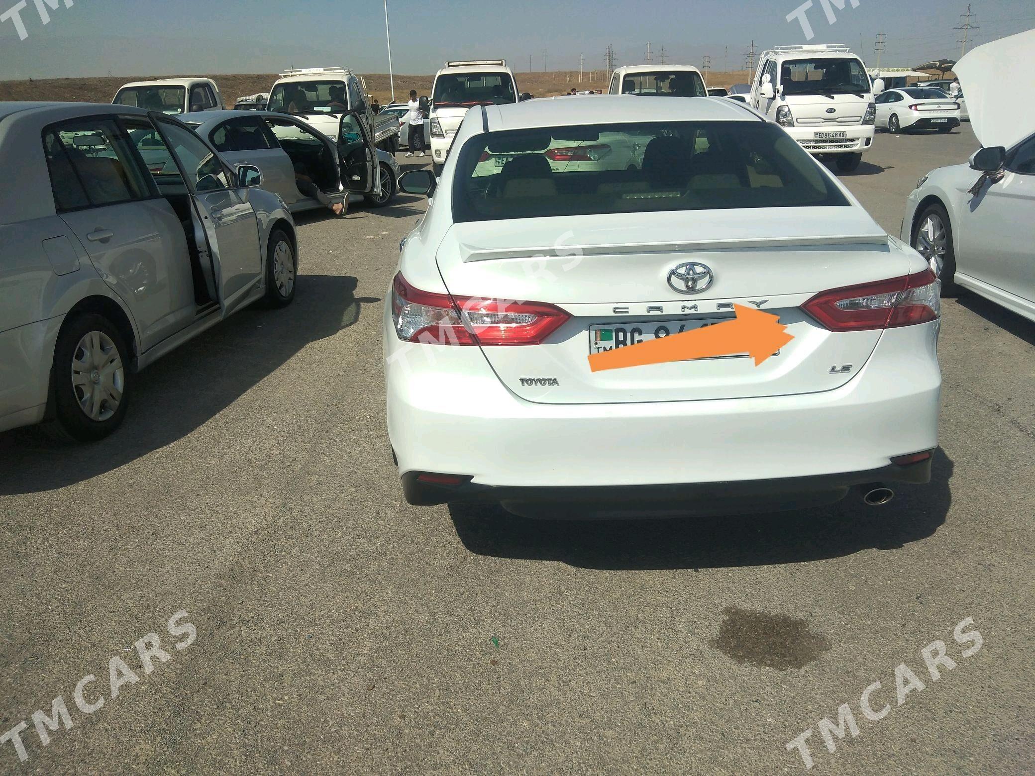 Toyota Camry 2017 - 290 000 TMT - Ашхабад - img 2