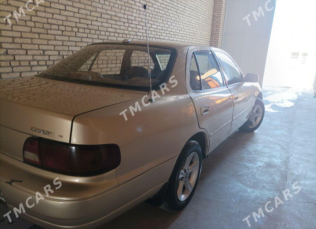 Toyota Camry 1996 - 70 000 TMT - Türkmenabat - img 3